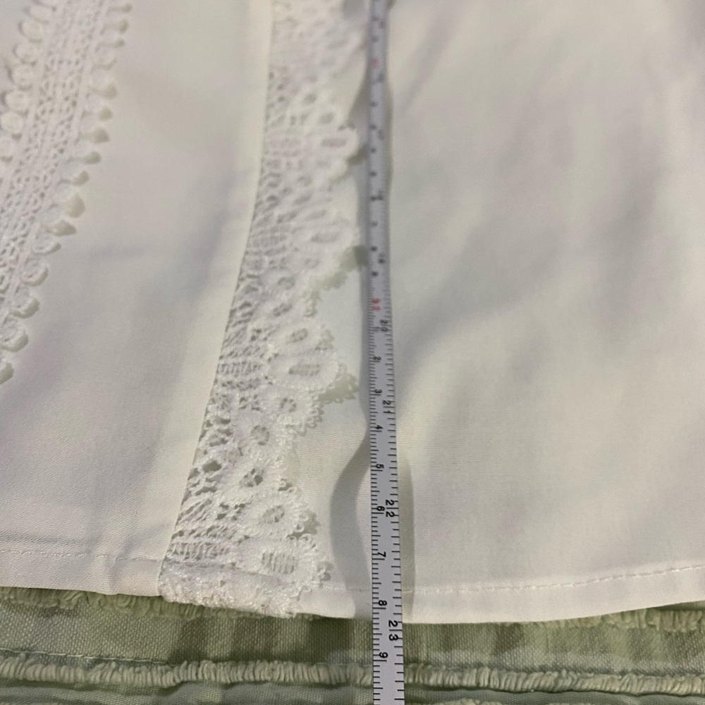 White Shein Sleeveless Mock Neck Lace Trim Keyhole Back Blouse Top Shirt Size S - Picture 5 of 7